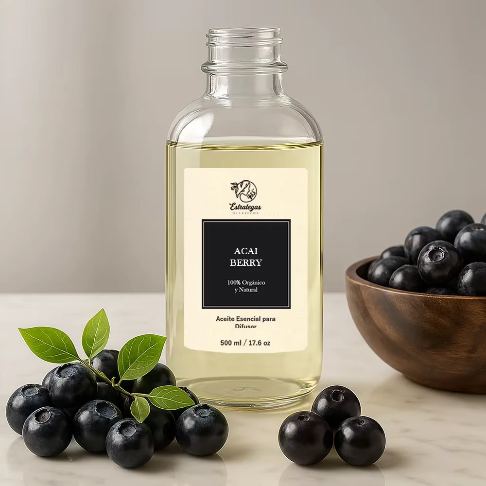 Frasco de aroma Acai Berry rodeado de moras de açaí, fragancia dulce y afrutada